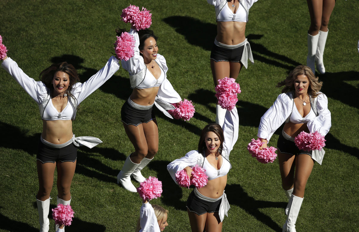 Chargers Raiders Football